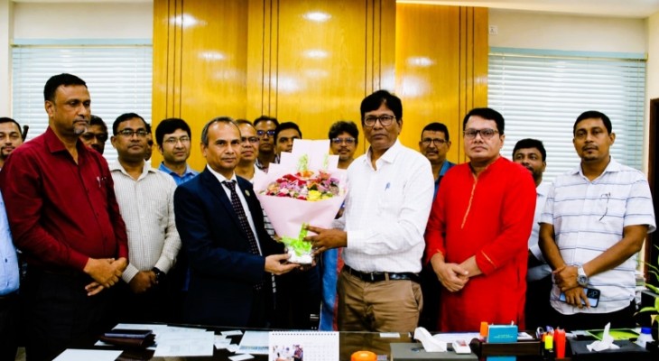 নজরুল বিশ্ববিদ্যালয়ের ট্রেজারার পদে যোগ দিলেন প্রফেসর ড. ইমদাদুল হুদা